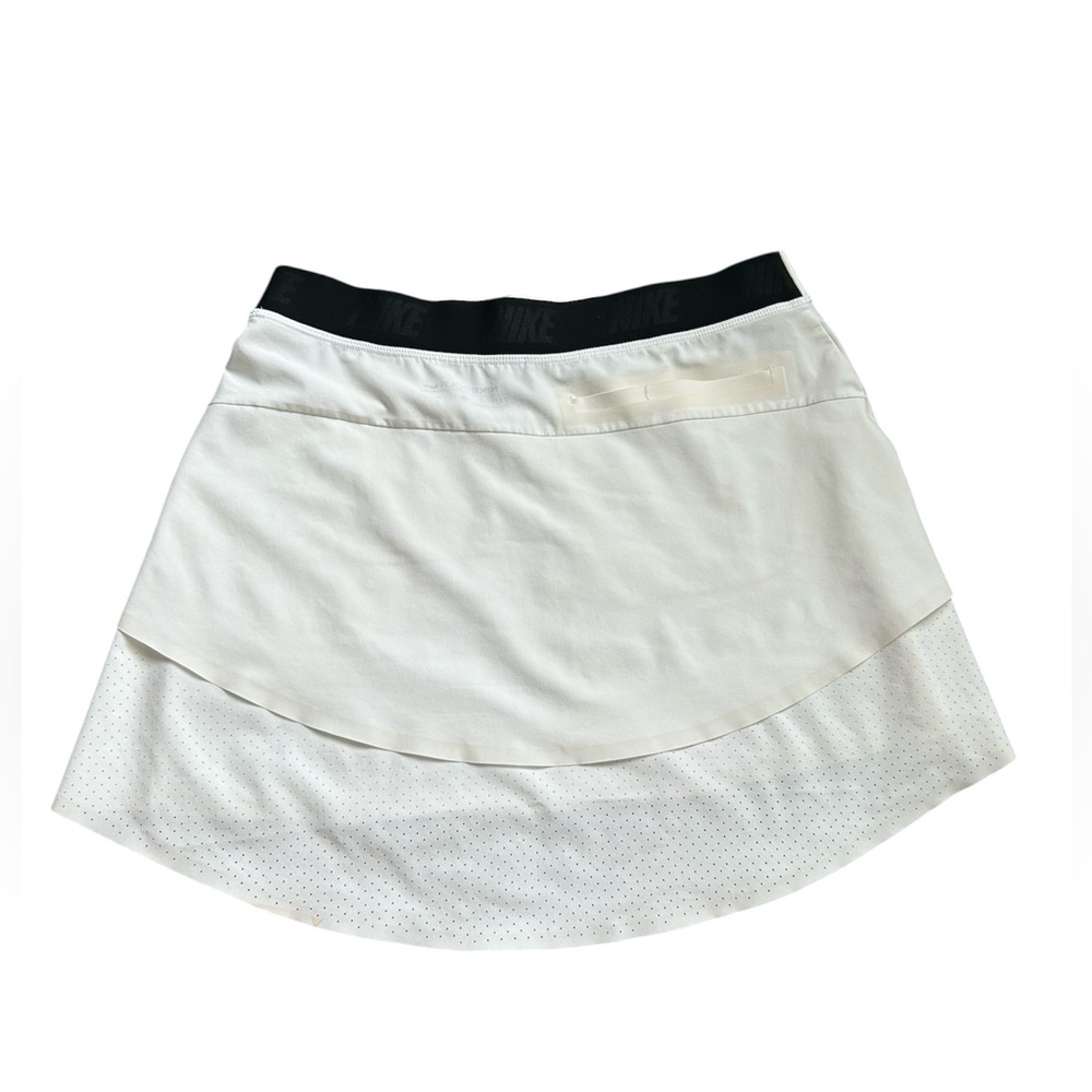 Nike Wome’s White Golf Dri-Fit Skirt and Under Shorts size small - Picture 3 of 13